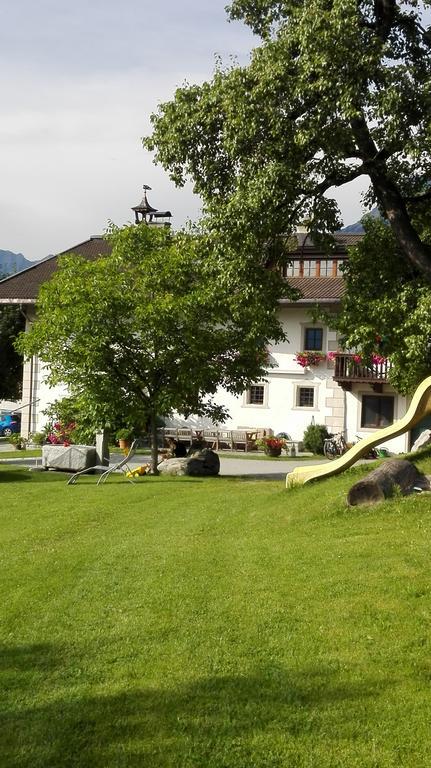 Oberdeutinghof Apartment Saalfelden Exterior foto